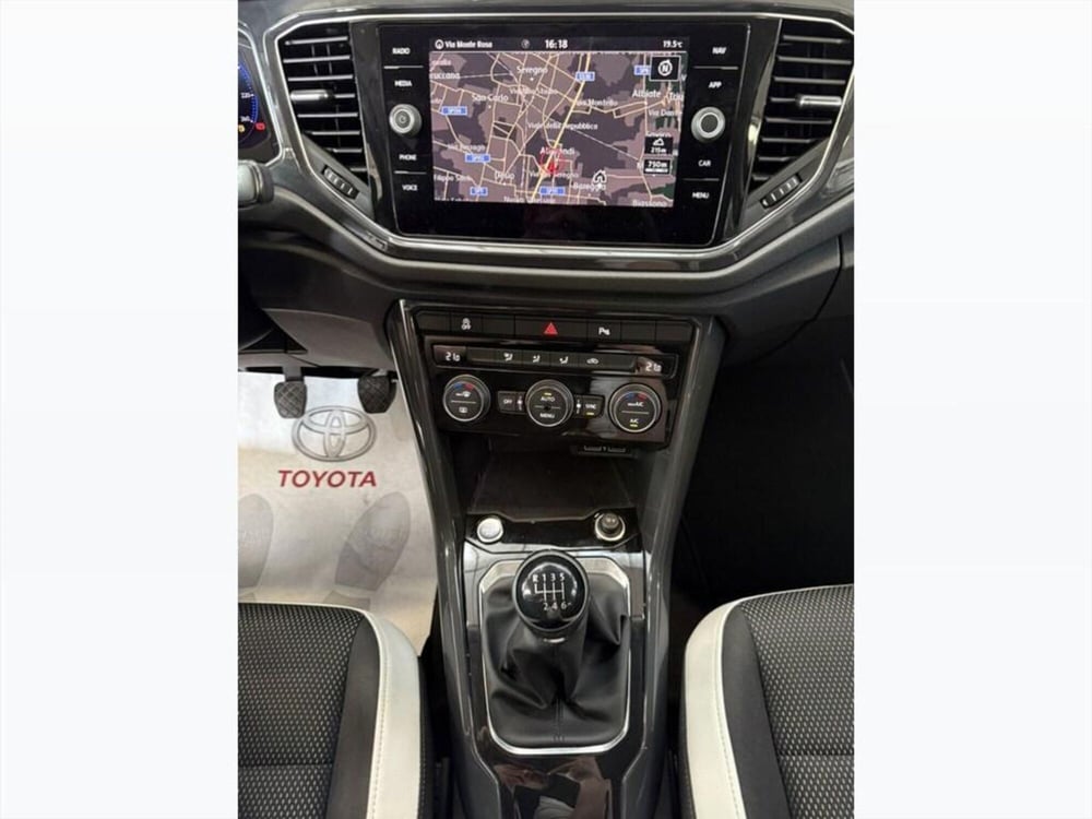 Volkswagen T-Roc usata a Monza e Brianza (12)