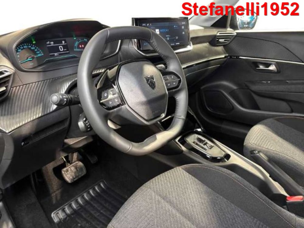 Peugeot 208 nuova a Bologna (11)