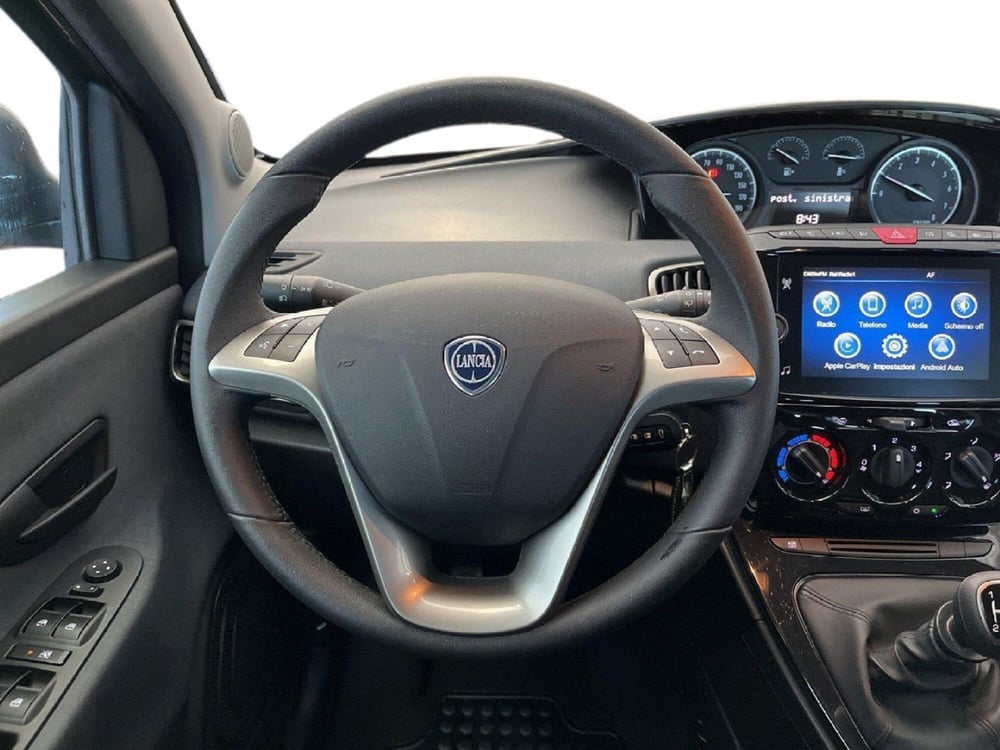 Lancia Ypsilon usata a Torino (12)