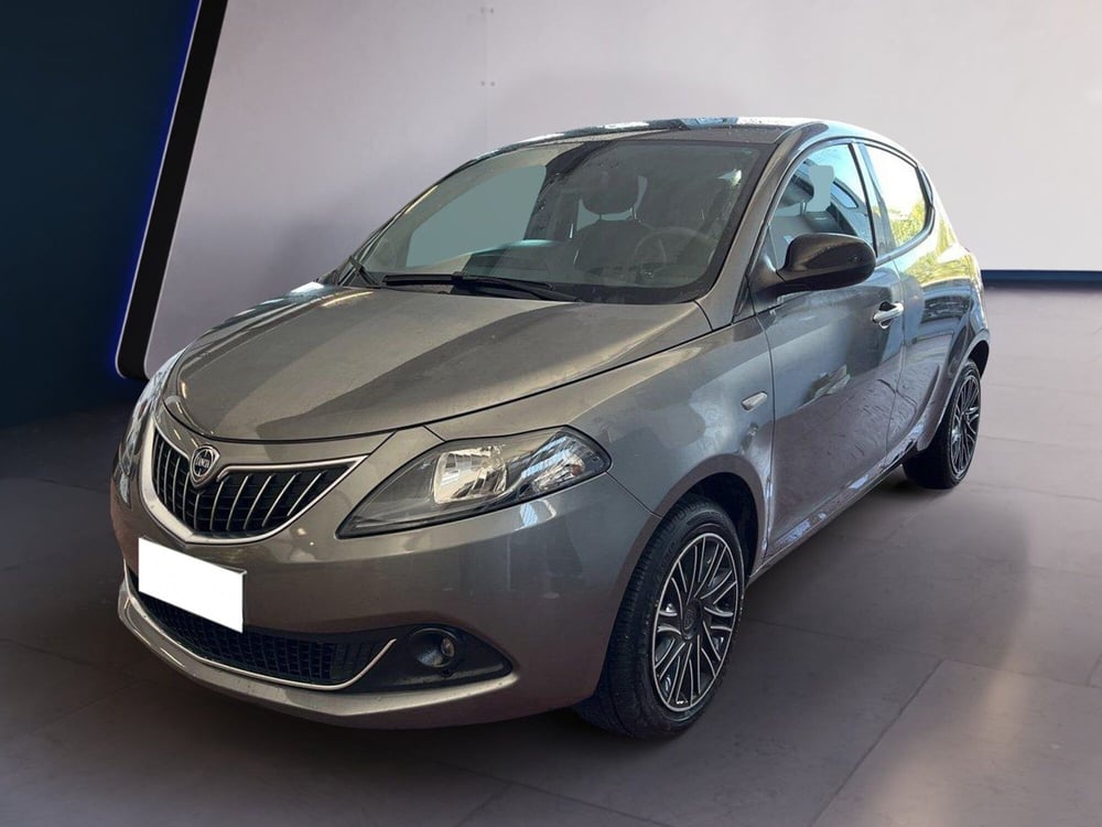 Lancia Ypsilon usata a Torino (2)