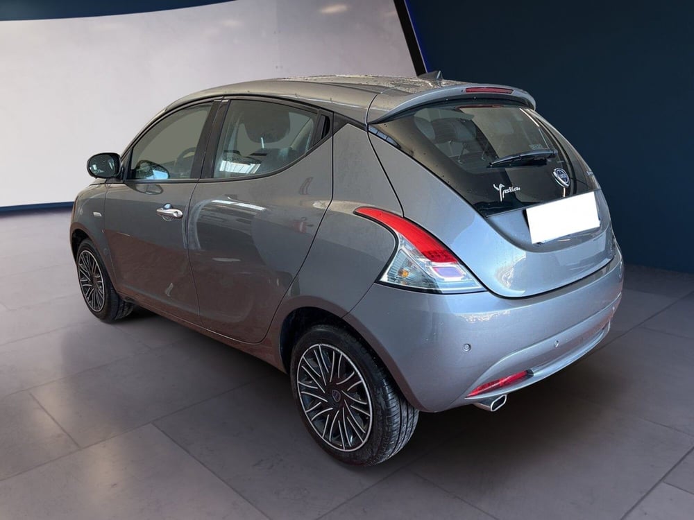 Lancia Ypsilon usata a Torino (5)