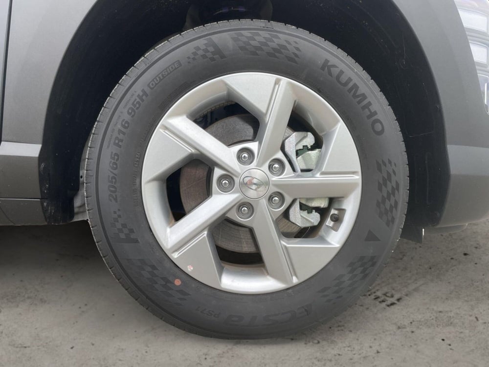 Hyundai Kona nuova a Pistoia (15)