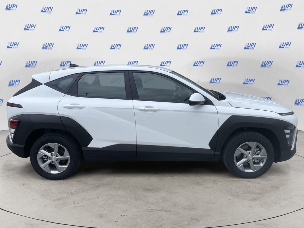 Hyundai Kona nuova a Pistoia (6)