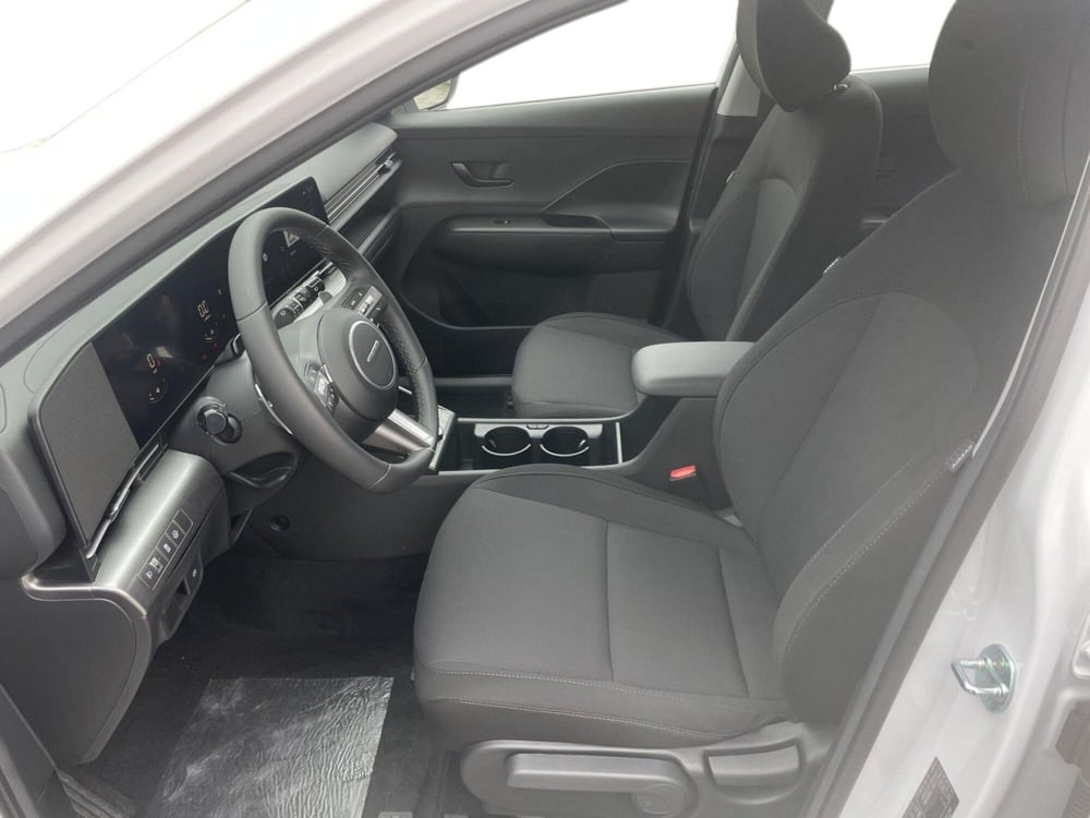 Hyundai Kona nuova a Pistoia (9)