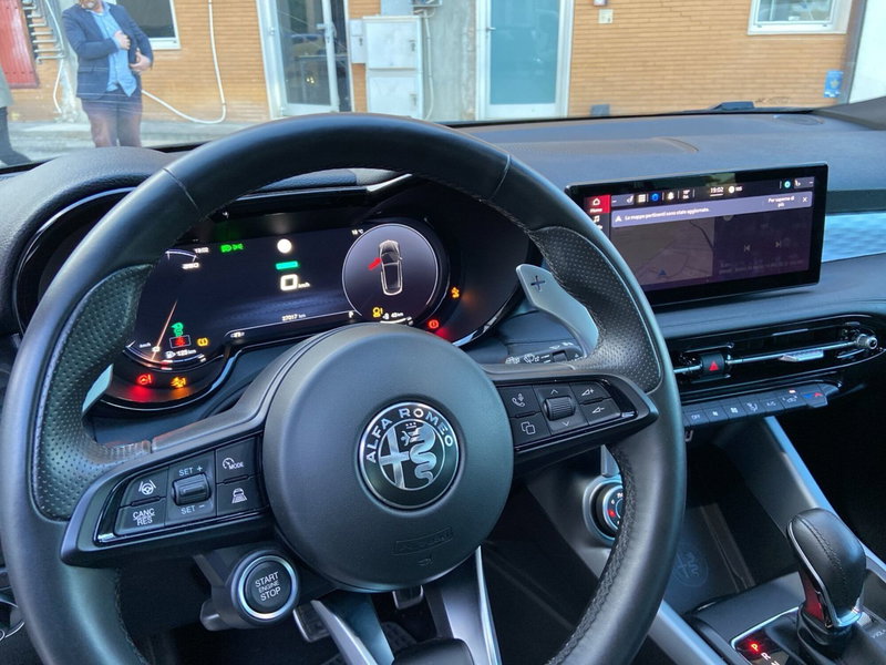 Alfa Romeo Tonale usata a Chieti (18)