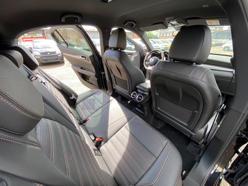 Alfa Romeo Stelvio nuova a Reggio Emilia (12)