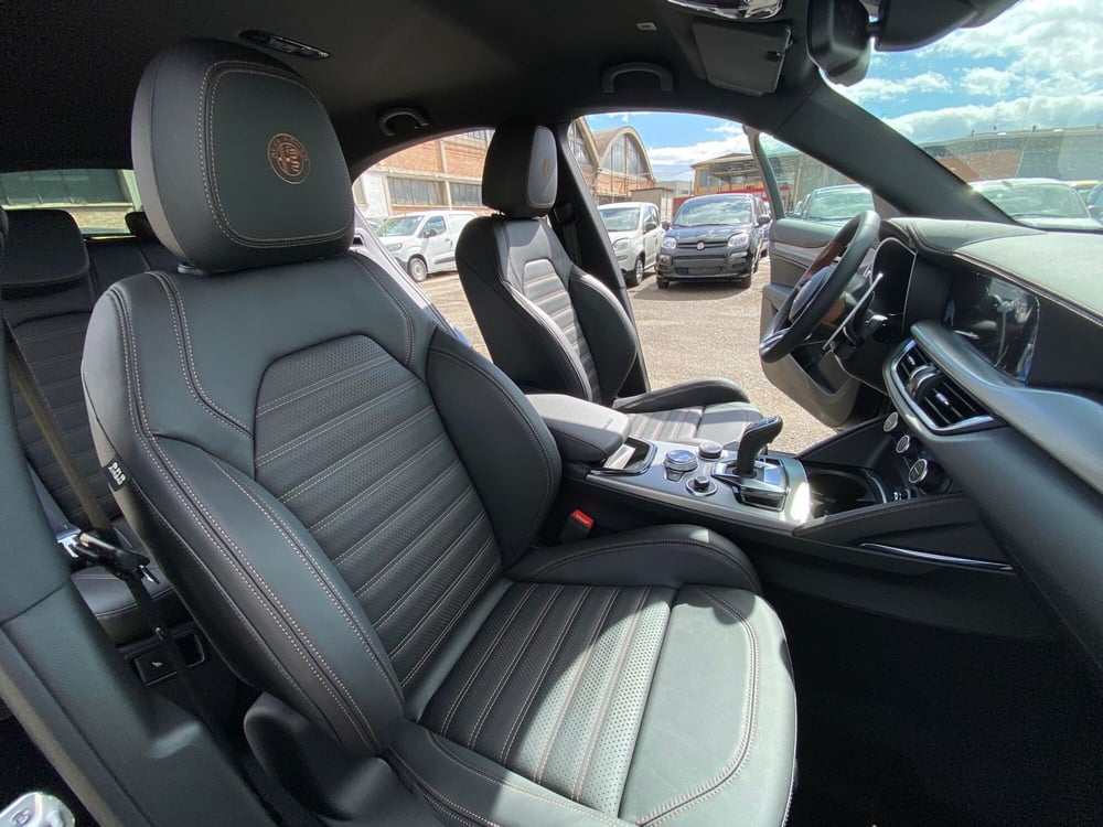Alfa Romeo Stelvio nuova a Reggio Emilia (15)