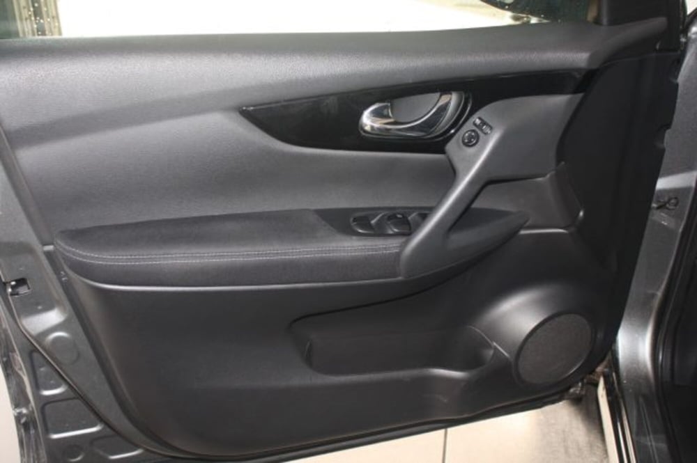 Nissan Qashqai usata a Viterbo (10)