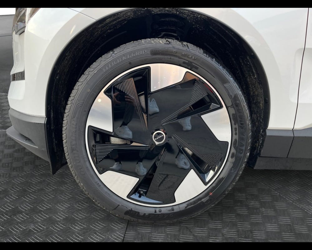 Volvo EX30 nuova a Ravenna (9)