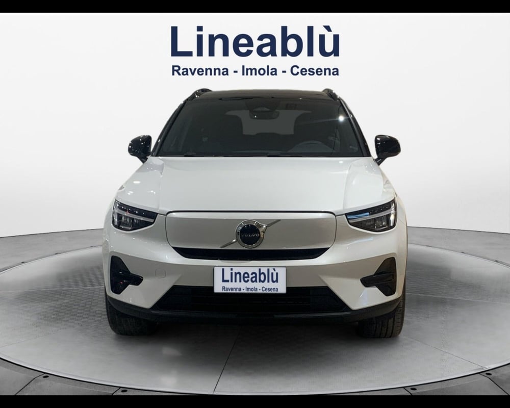 Volvo XC40 nuova a Ravenna (3)
