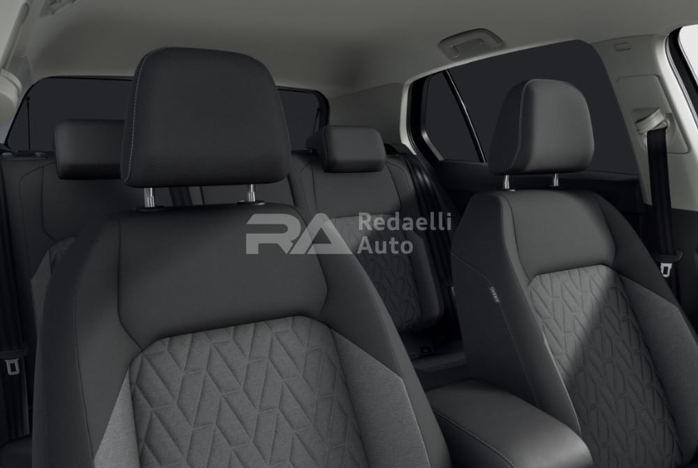 Volkswagen Golf nuova a Lecco (7)