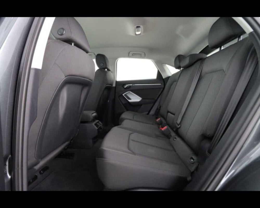 Audi Q3 Sportback usata a Bologna (12)