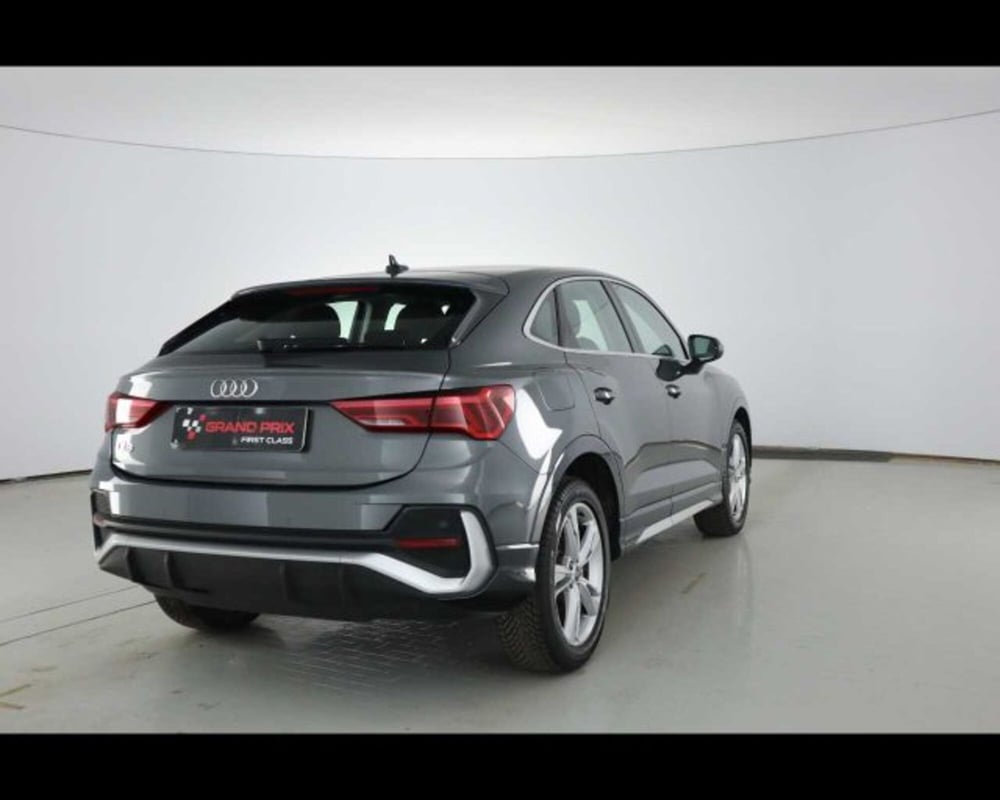Audi Q3 Sportback usata a Bologna (5)