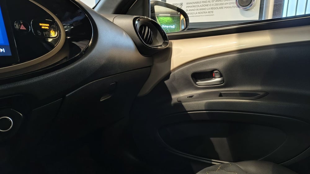 Toyota Aygo X usata a Catanzaro (18)