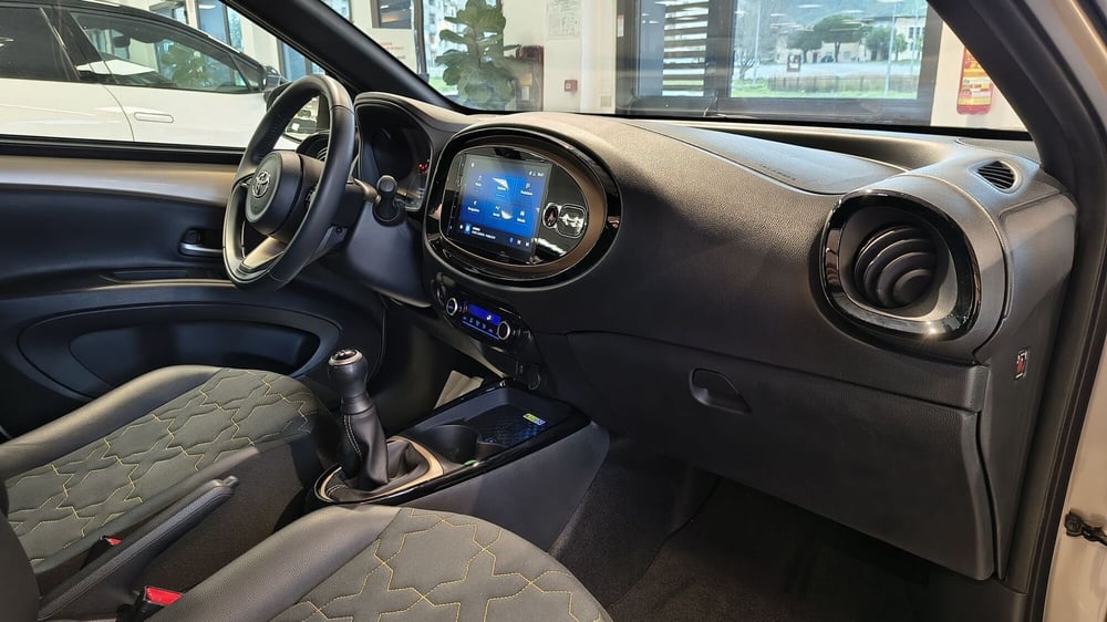 Toyota Aygo X usata a Catanzaro (19)