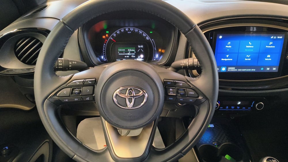 Toyota Aygo X usata a Catanzaro (9)
