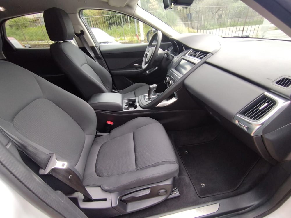 Jaguar E-Pace usata a Arezzo (15)