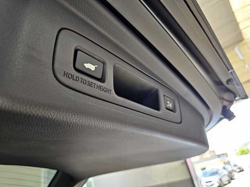Honda CR-V usata a Caserta (17)