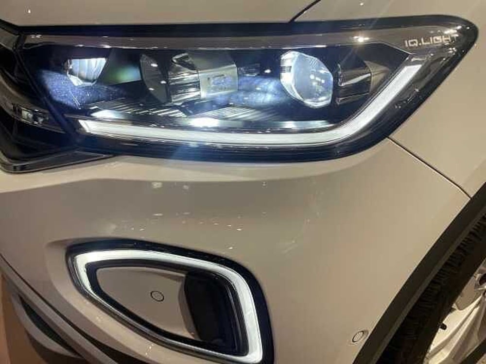 Volkswagen T-Roc usata a Genova (15)