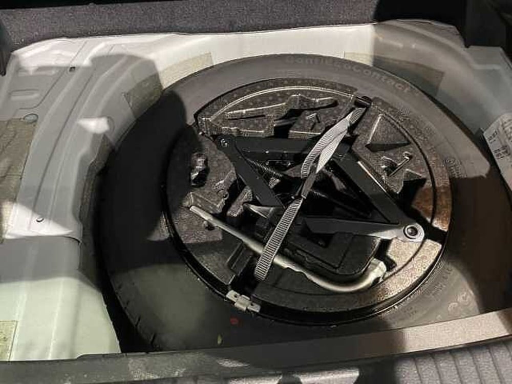 Volkswagen T-Cross usata a Genova (8)