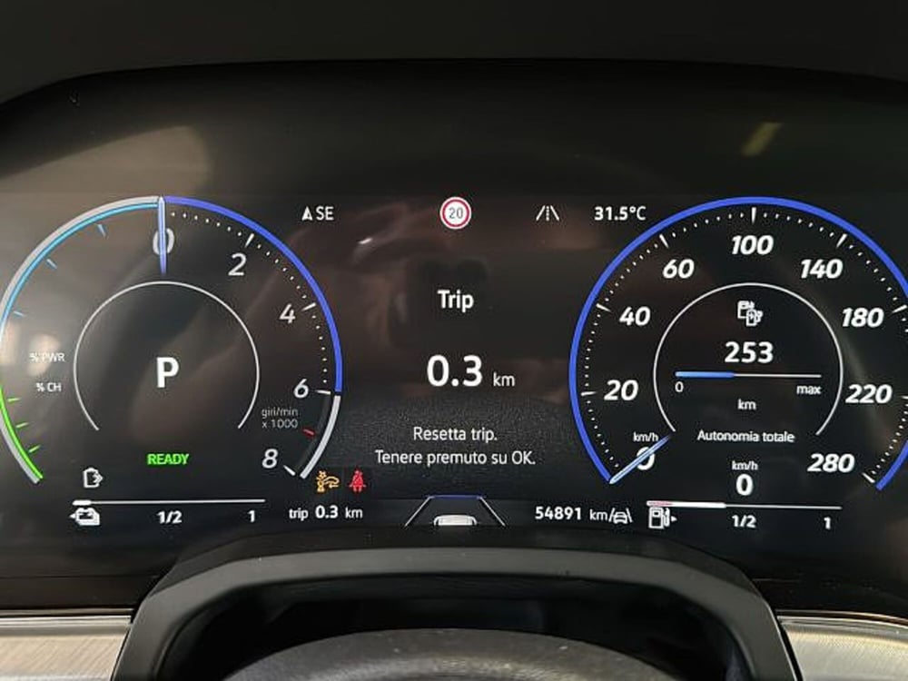 Volkswagen Touareg usata a Vicenza (11)