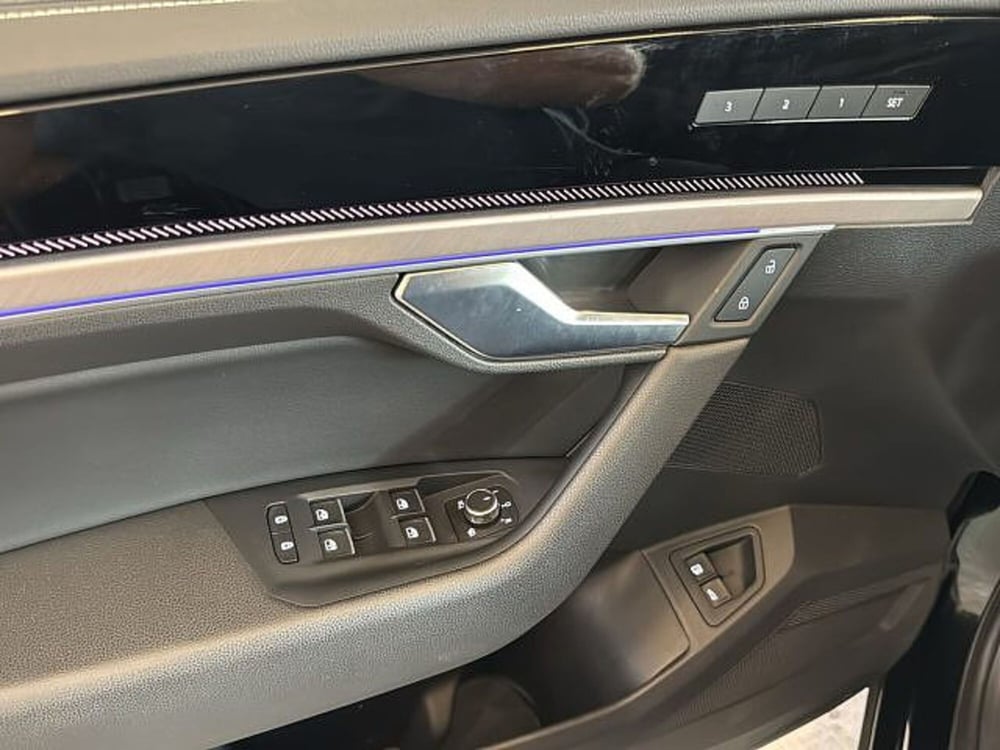 Volkswagen Touareg usata a Vicenza (17)