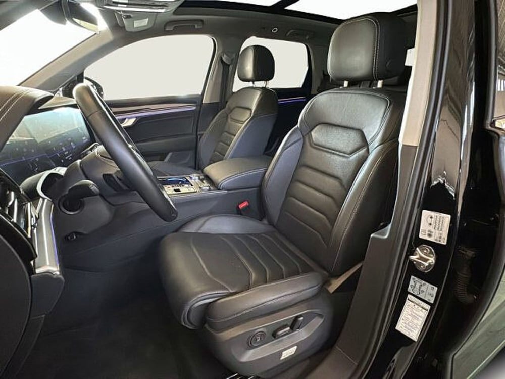 Volkswagen Touareg usata a Vicenza (18)