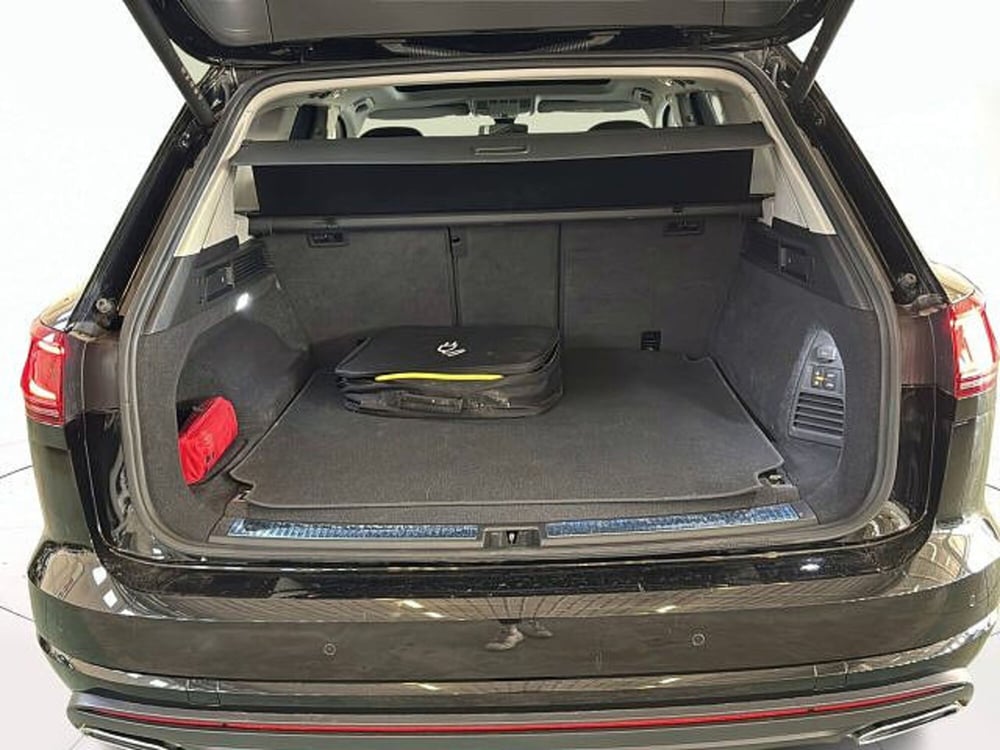 Volkswagen Touareg usata a Vicenza (20)