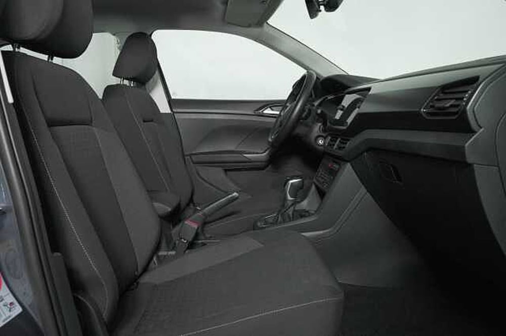 Volkswagen T-Cross usata a Como (11)