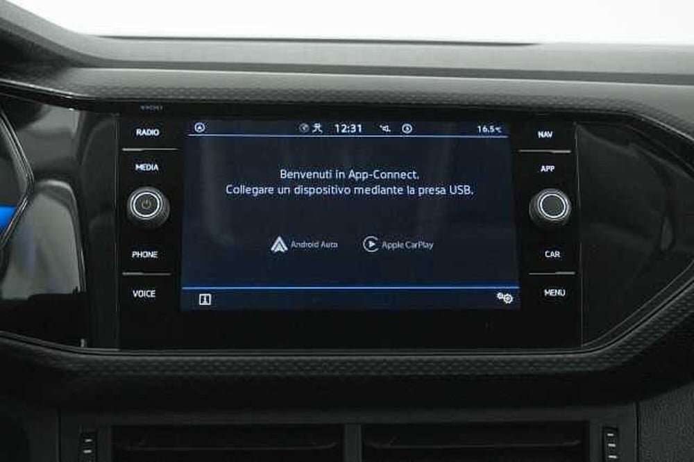 Volkswagen T-Cross usata a Como (17)