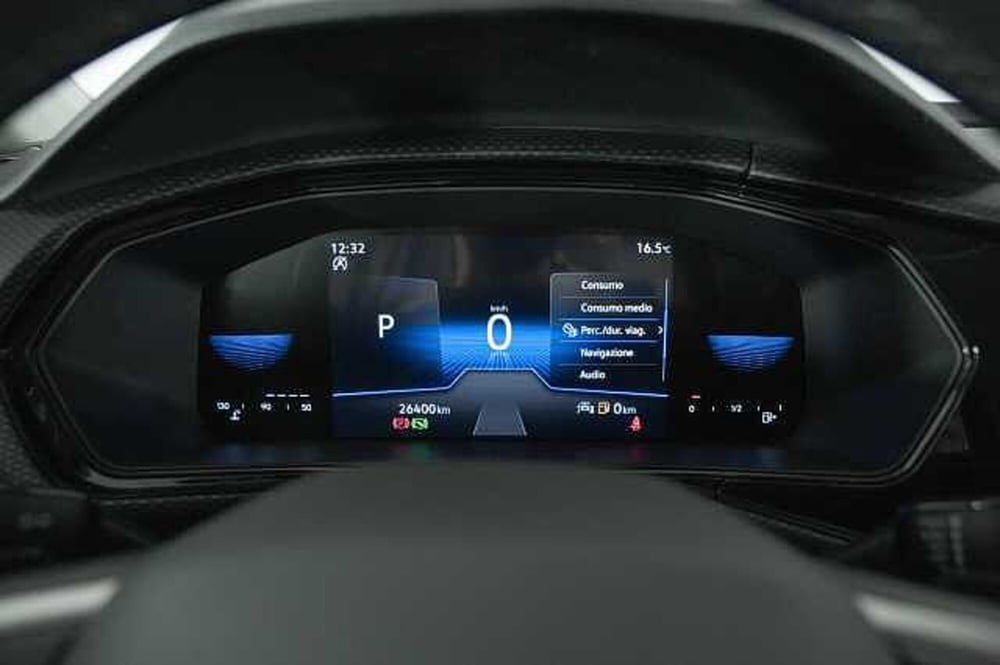 Volkswagen T-Cross usata a Como (19)