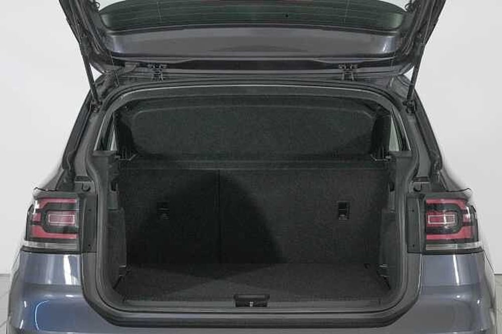 Volkswagen T-Cross usata a Como (8)