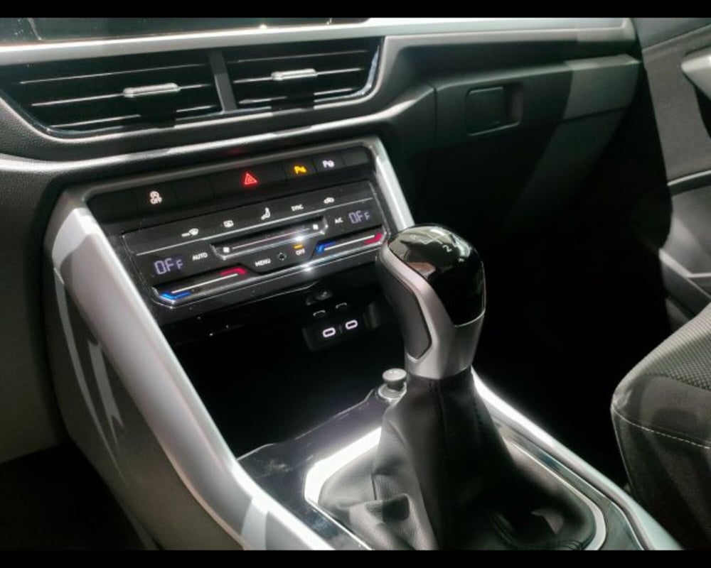Volkswagen T-Roc usata a Aosta (13)