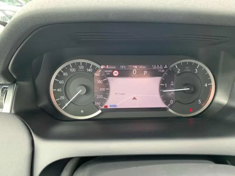 Land Rover Discovery Sport usata a Lucca (12)