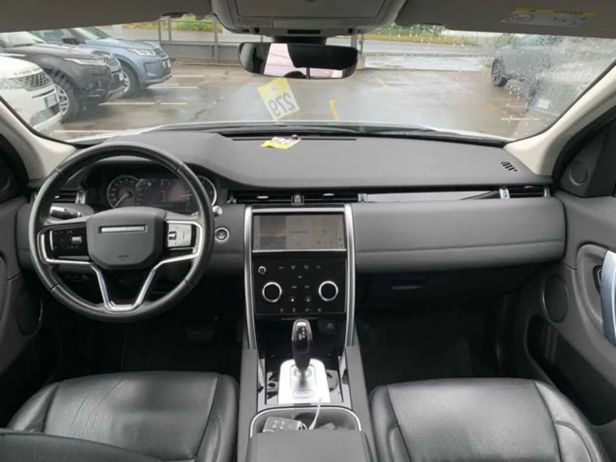 Land Rover Discovery Sport usata a Lucca (9)