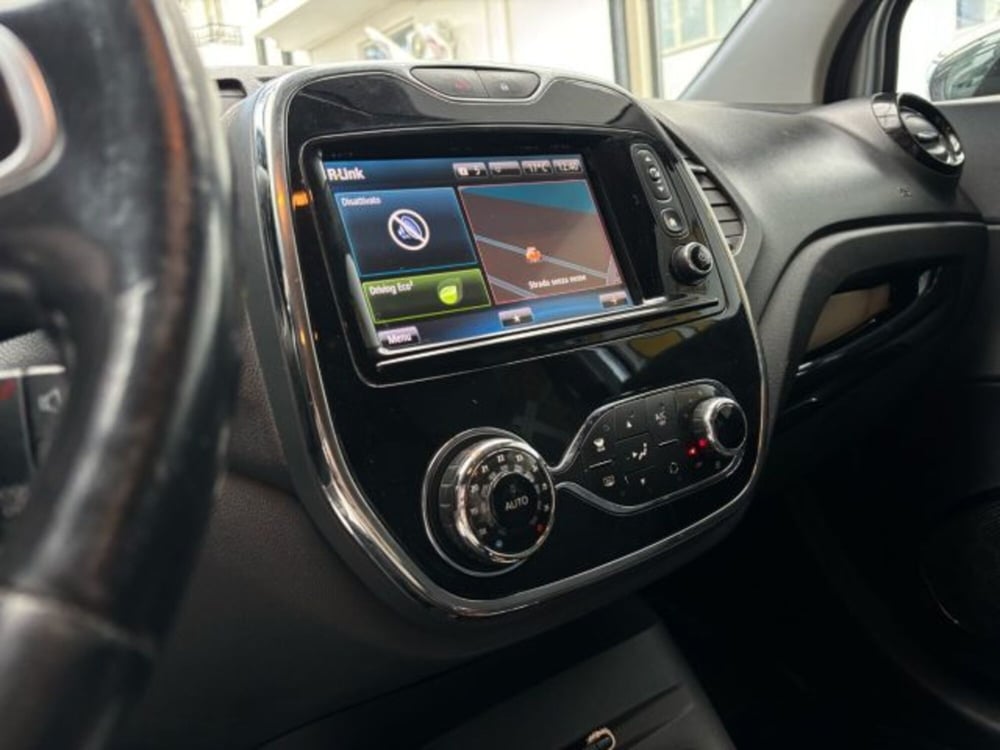 Renault Captur usata a Napoli (15)