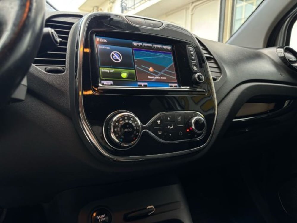 Renault Captur usata a Napoli (18)