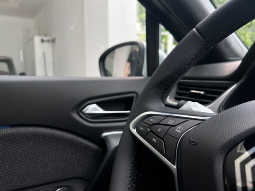 Renault Captur nuova a Napoli (20)
