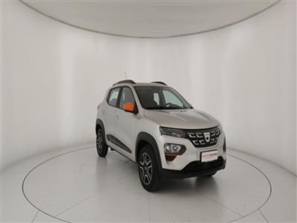 Dacia Spring usata a Bari (11)