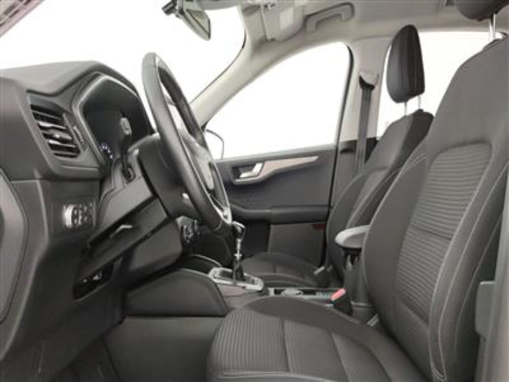 Ford Kuga usata a Bari (13)
