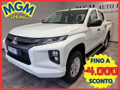 Mitsubishi L200 2.3 D Double Cab 4x4 Easy Select Invite Connect del 2022 usata a Erba
