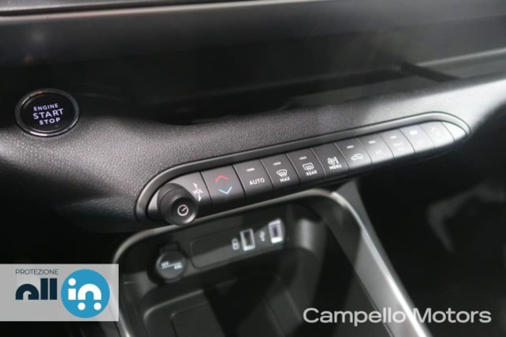 Jeep Avenger nuova a Venezia (12)