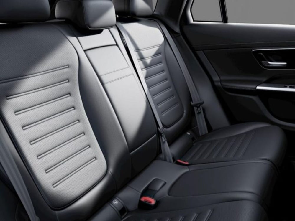 Mercedes-Benz GLC nuova a Verona (7)