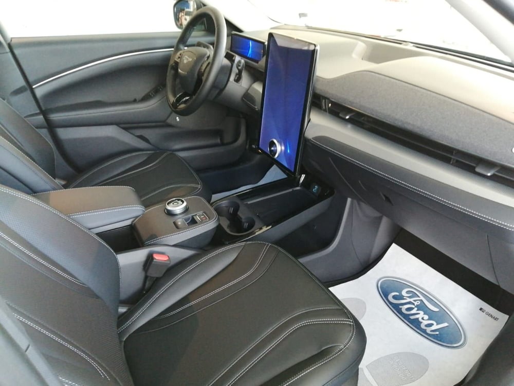 Ford Mustang Mach-E nuova a Brescia (11)