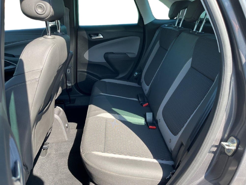 Opel Crossland X usata a Torino (9)