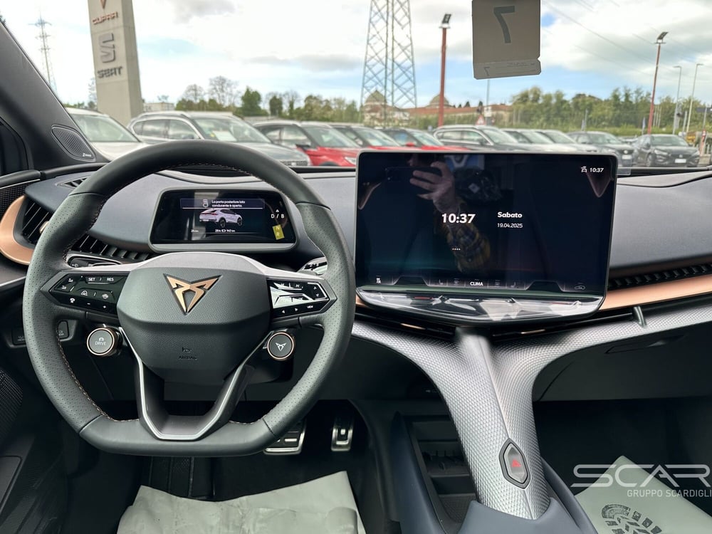 Cupra Tavascan nuova a Livorno (14)