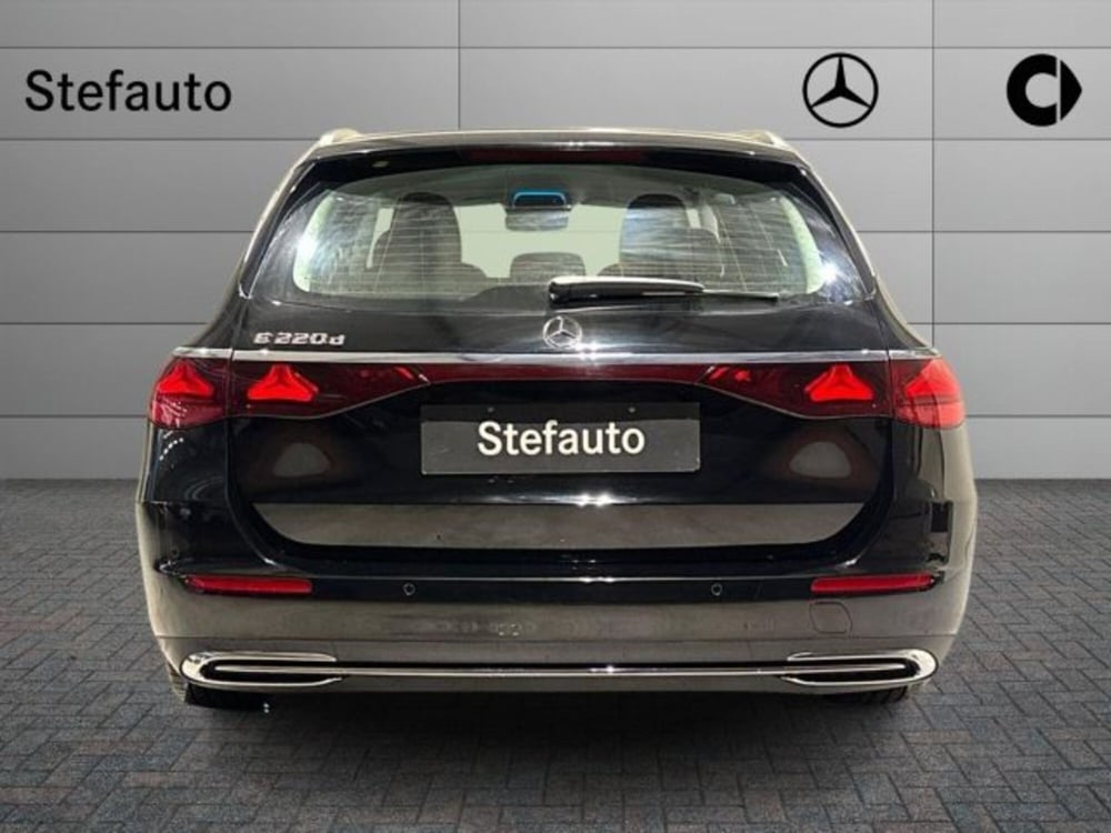 Mercedes-Benz Classe E Station Wagon nuova a Bologna (6)