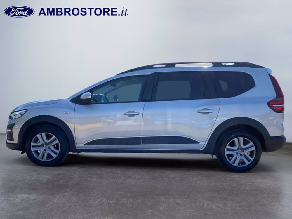 Dacia Jogger usata a Milano (8)