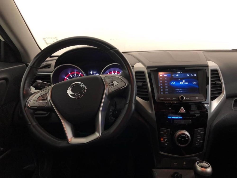 Ssangyong Tivoli usata a Torino (12)