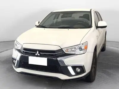 Mitsubishi ASX 1.6 DI-D 114 CV 2WD Instyle Navi del 2019 usata a Torino